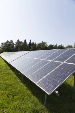 Solar Power Station yaz çayır 