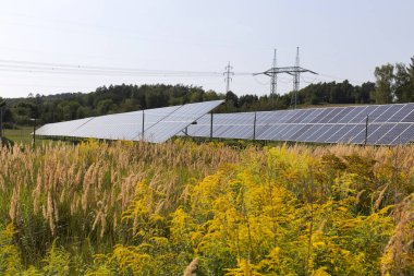 Solar Power Station yaz çayır 