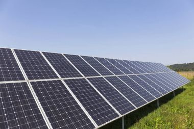 Solar Power Station yaz çayır 