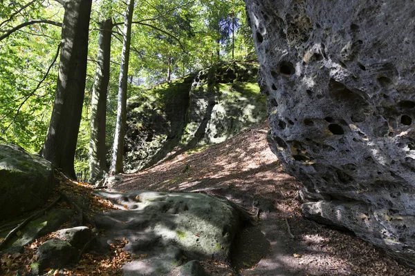 Paisaje de otoño en la Suiza checa, República Checa — Foto de Stock