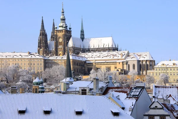 Noel romantik karlı Prague City, Çek Cumhuriyeti — Stok fotoğraf