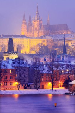 Noel karlı Prague City gecede, Çek Cumhuriyeti