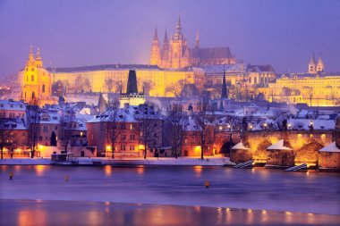 Noel karlı Prague City gecede, Çek Cumhuriyeti