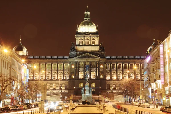 Plac Wacława Boże Narodzenie Snowy w nocy, Praga, Republika Czeska — Zdjęcie stockowe