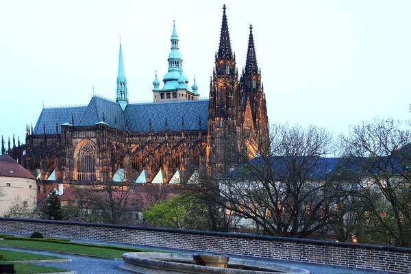 Catedral gótica de San Vito en el Castillo de Praga, República Checa —  Fotos de Stock