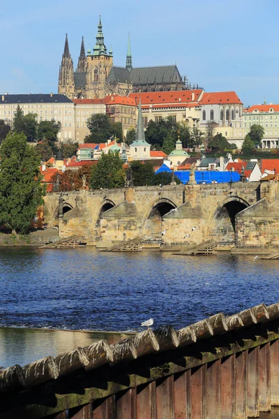 Onun signifiant binalar, Çek Cumhuriyeti Prag şehir görüntüleyin — Stok fotoğraf