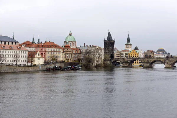 Visa Det Vintern Prague Old Town Ovanför Floden Moldau Tjeckien — Stockfoto