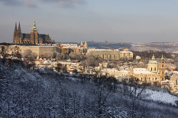 Romantik Noel Karlı Prag Şehir Prag Çek Cumhuriyeti Ile — Stok fotoğraf