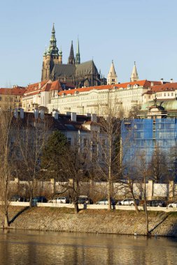 Prague City ile Gotik Castle, Çek Cumhuriyeti görüntüleyin
