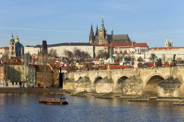 Prague City ile Gotik Castle, Çek Cumhuriyeti görüntüleyin