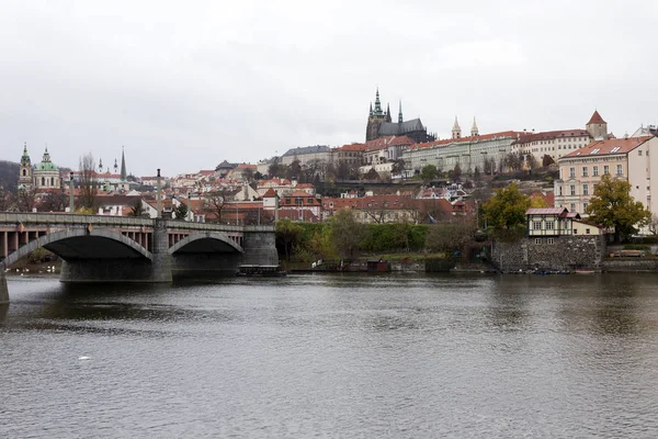 Vista Sobre Cidade Praga Com Castelo Gótico República Checa — Fotografia de Stock