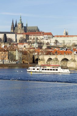 Prague City ile Gotik Castle, Çek Cumhuriyeti görüntüleyin