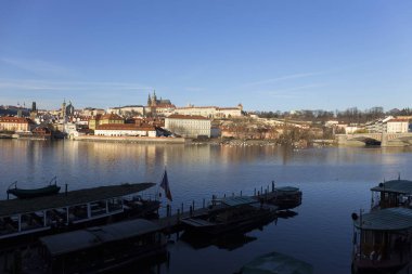 Prague City ile Gotik Castle, Çek Cumhuriyeti görüntüleyin