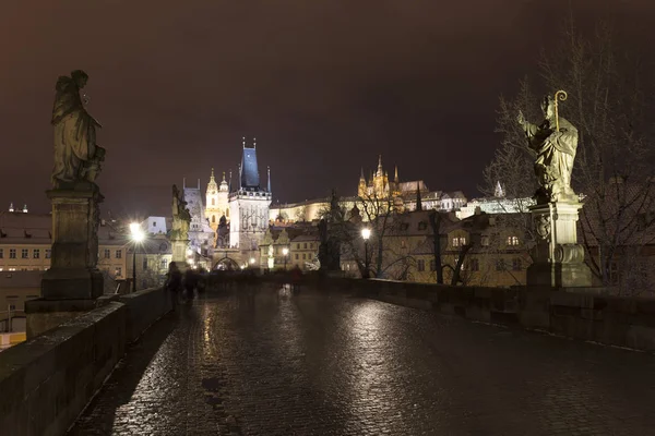 Noite Colorido Nevado Natal Praga Menor Cidade Com Castelo Gótico — Fotografia de Stock