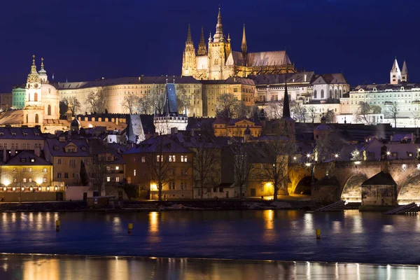 Nuit Noël Enneigée Colorée Prague Petite Ville Avec Château Gothique — Photo