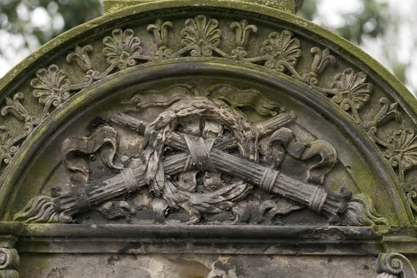 Estatua Envejecida Del Antiguo Cementerio Praga República Checa — Foto de Stock