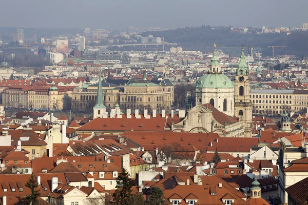 Sonnig Frostigen Winter Prag Stadt Mit Seinen Kathedralen Historischen Gebäuden — Stockfoto