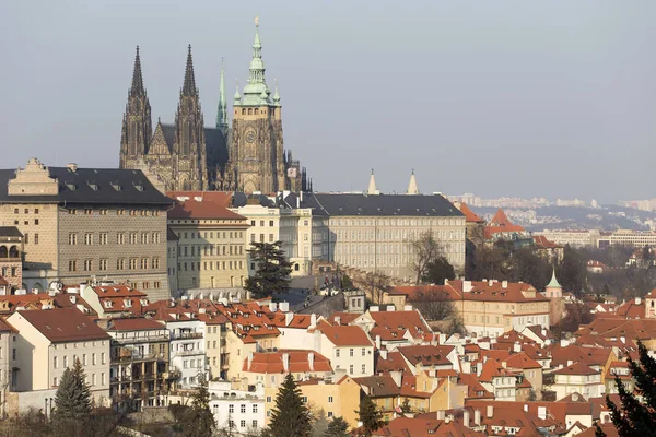 Słoneczny Zimowy Mroźny Prague City Gotyckiego Zamku Republika Czeska — Zdjęcie stockowe