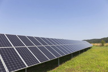 Solar Power Station yaz çayır 