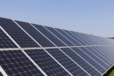 Solar Power Station yaz çayır 