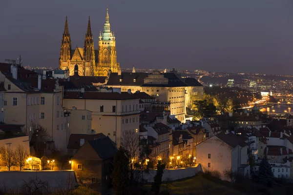 Vinternatt Prag Stad Med Gotiskt Slott Tjeckien — Stockfoto