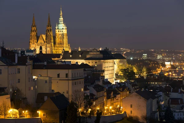 Зимняя Ночь Прага Город Готическим Замком Чехия — стоковое фото