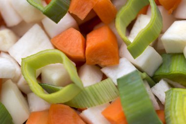 Karışık taze sebze dilimlenmiş