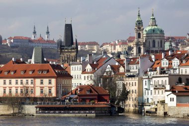 Yukarıda Nehri Vltava, Çek Cumhuriyeti Prag şehir görünümü