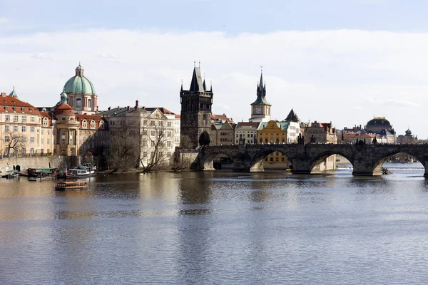 Printemps Prague Avec Ses Tours Ses Ponts Sous Soleil République — Photo