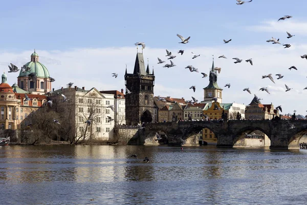 Printemps Prague Avec Ses Tours Ses Ponts Sous Soleil République — Photo