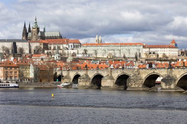 Yukarıda Nehri Vltava, Çek Cumhuriyeti Prag şehir görünümü