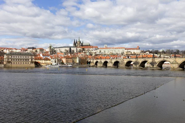 Syn Prag Staden Ovanför Floden Moldau Tjeckien — Stockfoto