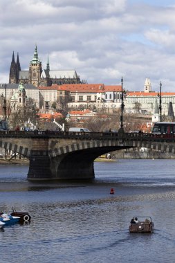 Bahar üzerinde görünümü üzerinde Nehri vltava, Çek Cumhuriyeti Prag şehir
