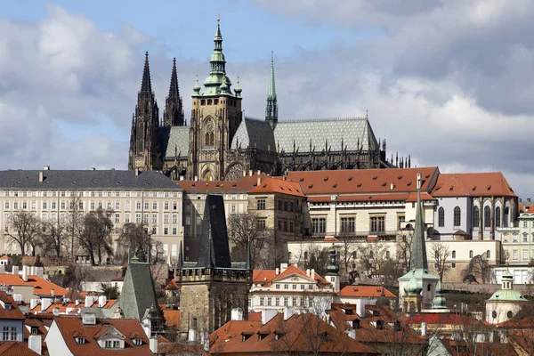 Bahar Üzerinde Görünümü Üzerinde Nehri Vltava Çek Cumhuriyeti Prag Şehir — Stok fotoğraf