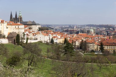 Bahar üzerinde görünümü üzerinde Nehri vltava, Çek Cumhuriyeti Prag şehir