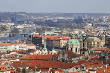 Bahar üzerinde görünümü üzerinde Nehri vltava, Çek Cumhuriyeti Prag şehir