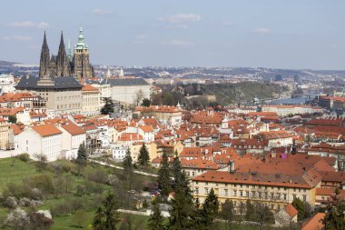 Bahar üzerinde görünümü üzerinde Nehri vltava, Çek Cumhuriyeti Prag şehir