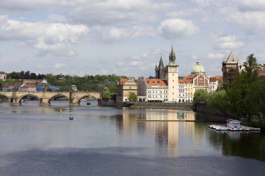 Bahar üzerinde görünümü üzerinde Nehri vltava, Çek Cumhuriyeti Prag şehir