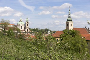 Bahar üzerinde görünümü üzerinde Nehri vltava, Çek Cumhuriyeti Prag şehir
