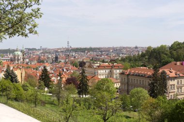 Bahar üzerinde görünümü üzerinde Nehri vltava, Çek Cumhuriyeti Prag şehir