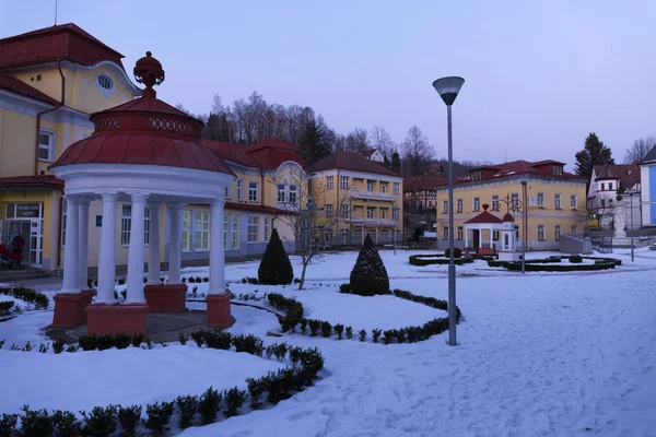 Snowy Avond Spa Libverda Noord Bohemen Tsjechië — Stockfoto