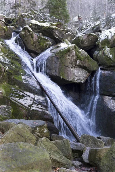 Nordböhmische Waldlandschaft Mit Wasserfall Schwarzen Strom Isergebirge Tschechische Republik — Stockfoto
