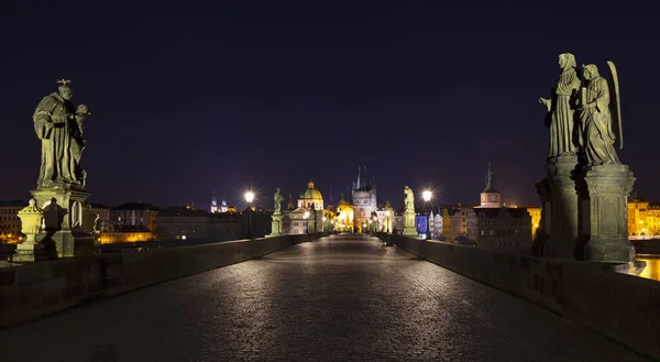 Noite Colorido Praga Cidade Velha Com Ponte Torre Catedral São — Fotografia de Stock