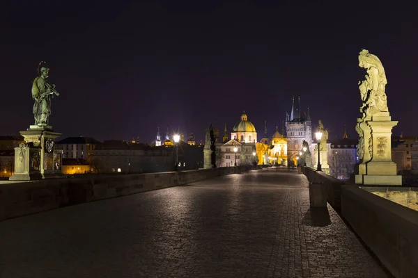 Noche Colorida Ciudad Vieja Praga Con Torre Del Puente Catedral — Foto de Stock