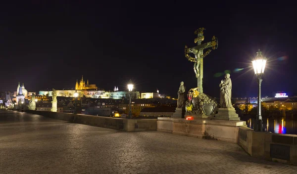 Estátua Barroca Jesus Cristo Ponte Carlos Praga Com Castelo Gótico — Fotografia de Stock