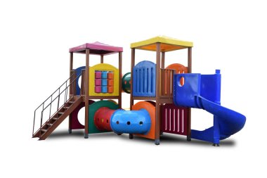 Küçük çocuklar için renkli kombinasyon oyun alanı yapısı; slaytlar, tırmanışçılar (bu durumda merdivenler), beyaz arkaplanda izole edilmiş oyun evi 