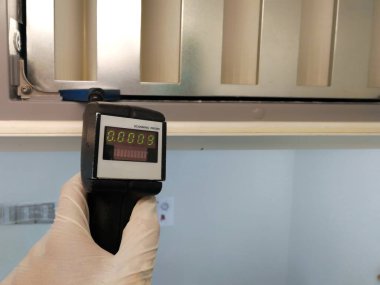 Sızıntı için HEPA Filtresinin Taranmasına Yumuşak Odaklanma - HEPA filtrelerinin bütünlük testi