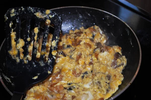 Cocinar Champiñones Cebollas Hachís Queso Una Sartén Con Sazón Aceite — Foto de Stock