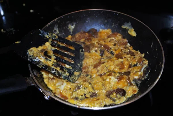 Cocinar Champiñones Cebollas Hachís Queso Una Sartén Con Sazón Aceite — Foto de Stock