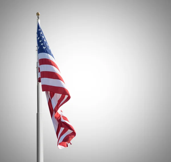 Amerikai zászló elszigetelt fehér háttér — Stock Fotó